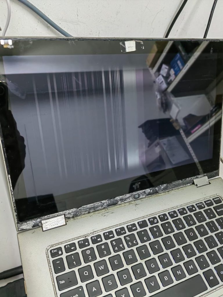 Dell Inspiron 13 7000 Vertical lines on screen