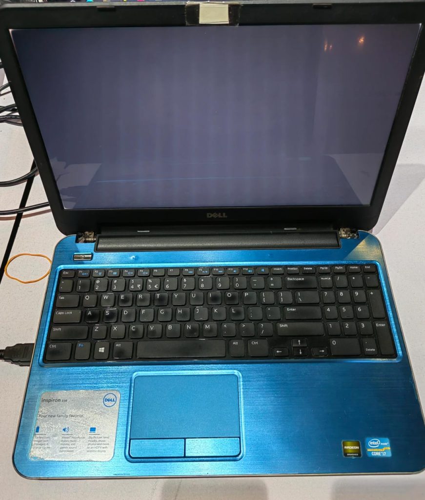 Dell inspiron 15r Black Screen