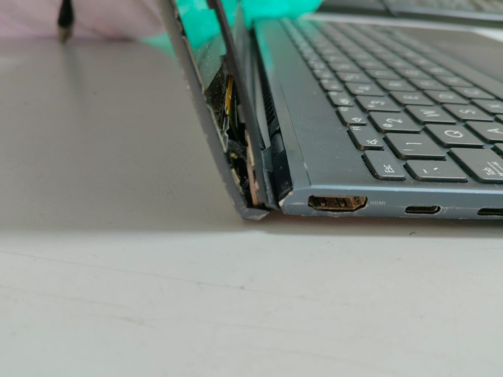 Dell Laptop Hinge Broken