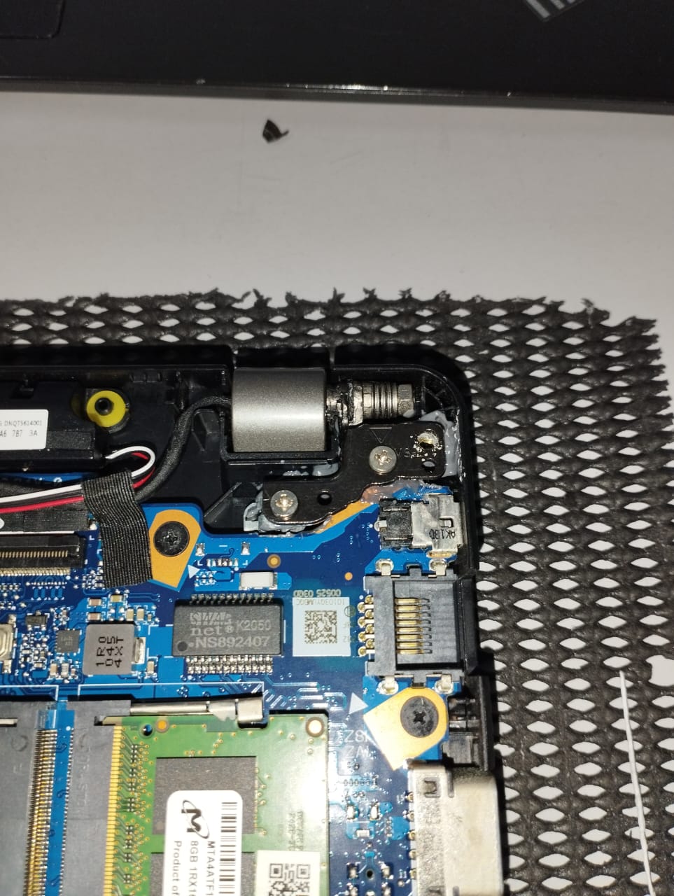 Dell Inspiron Hinge Repair