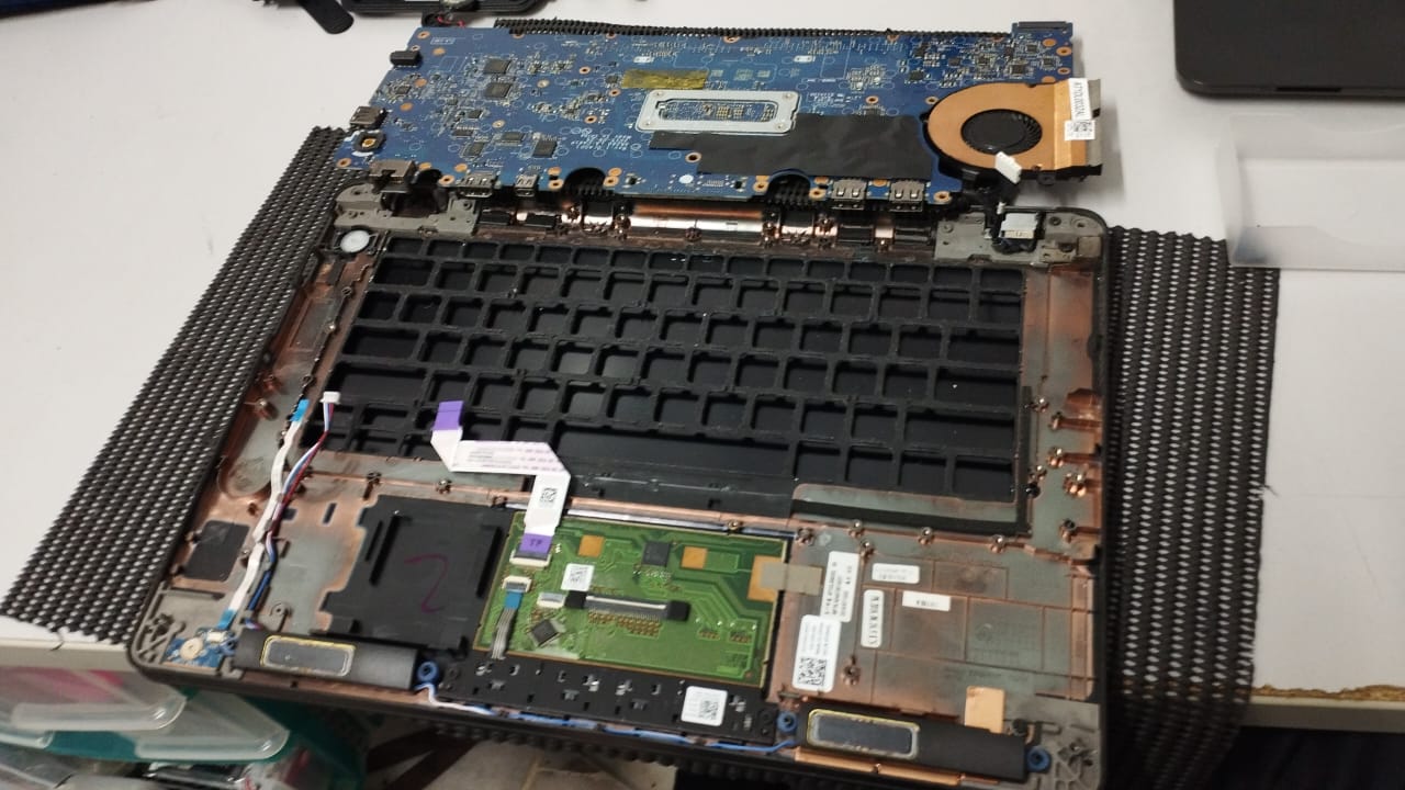 Dell Latitude E7470 Replace Keyboard