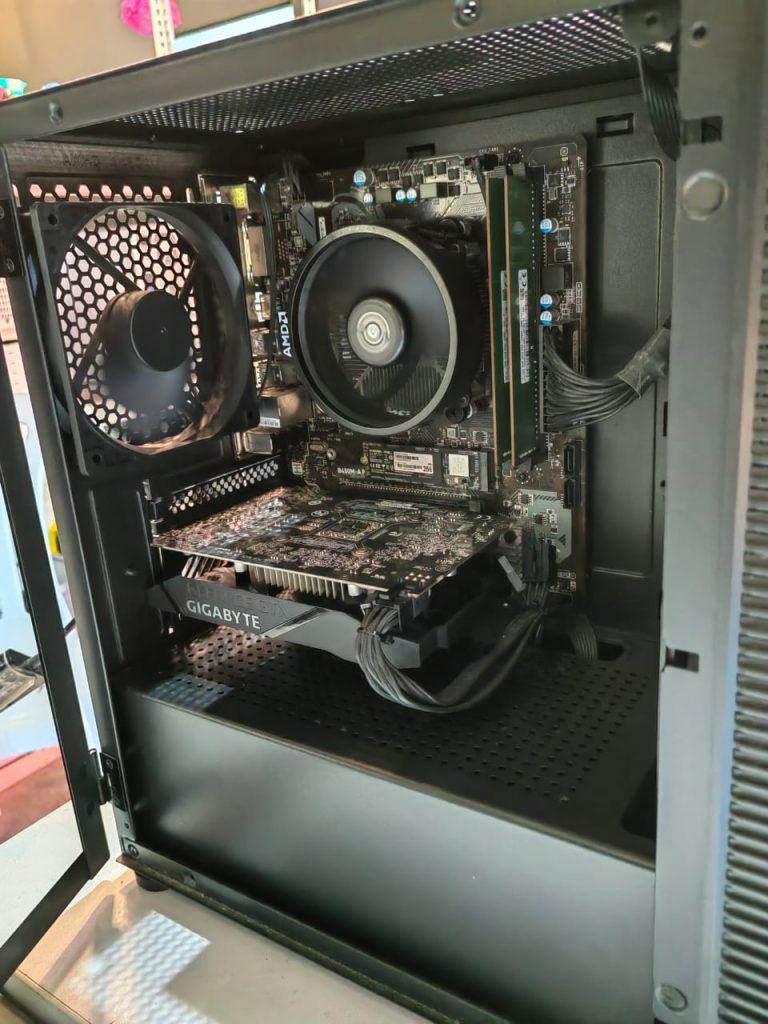 Gaming Desktop No Display while power on