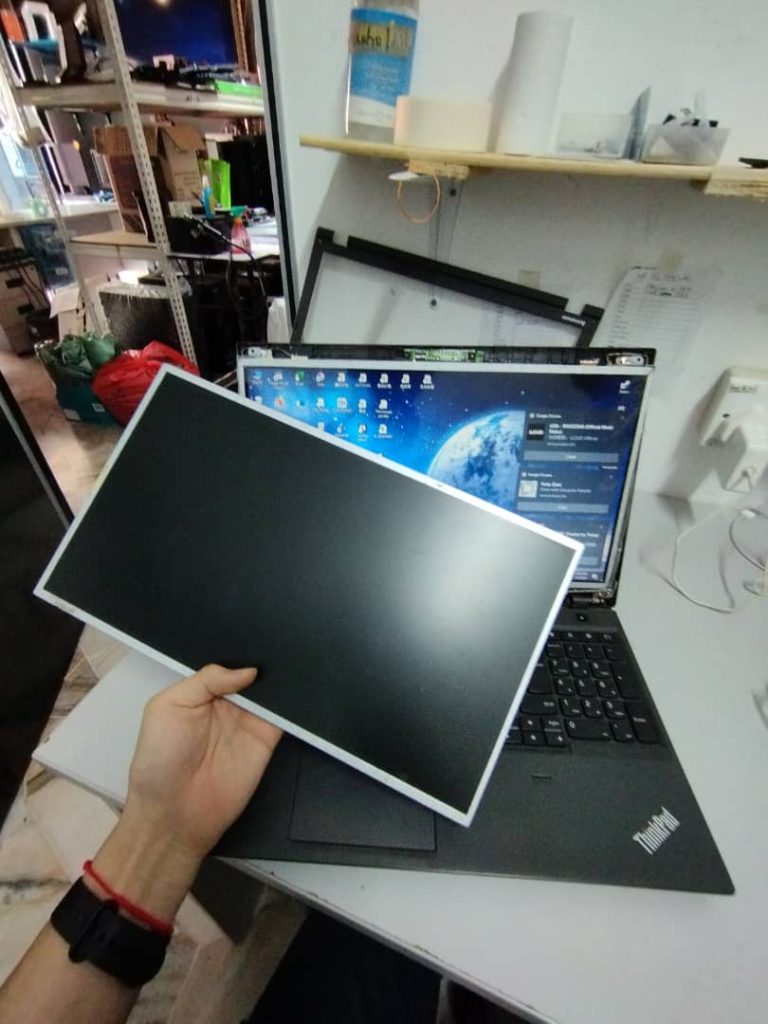 Lenovo Thinkpad L540 Replace Screen