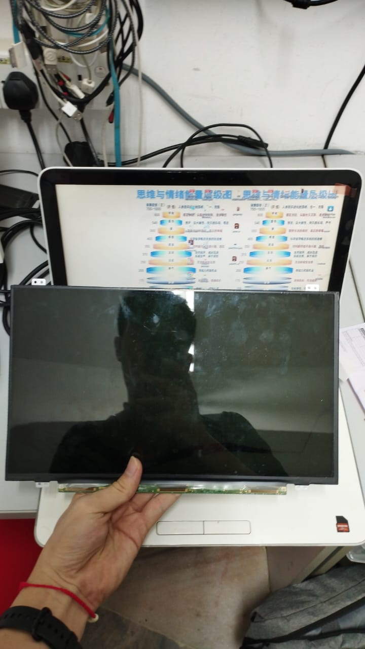 HP 14-N012AX Screen Replacement