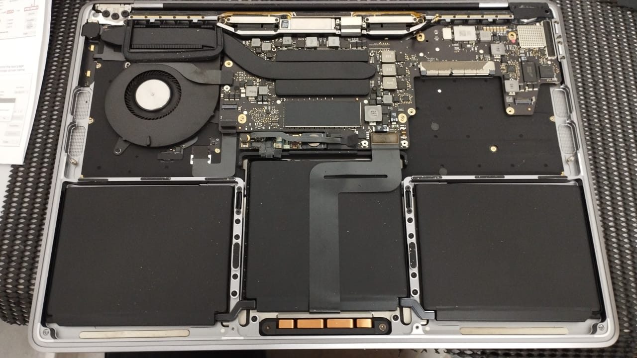 Macbook Pro Mainboard Repair (Water Damaged)