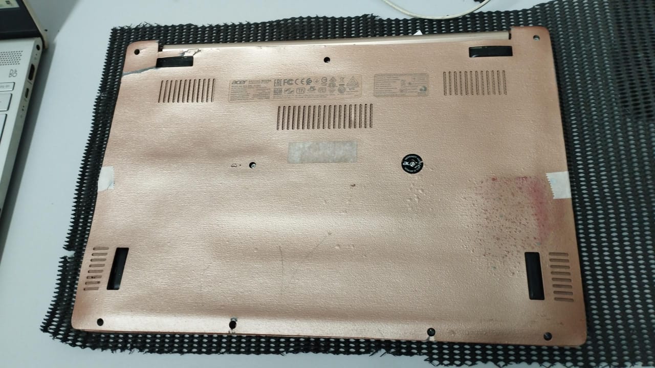 CHANGE LAPTOP COVER