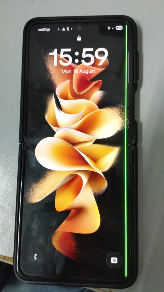 SAMSUNG FLIP 3 CHECKING