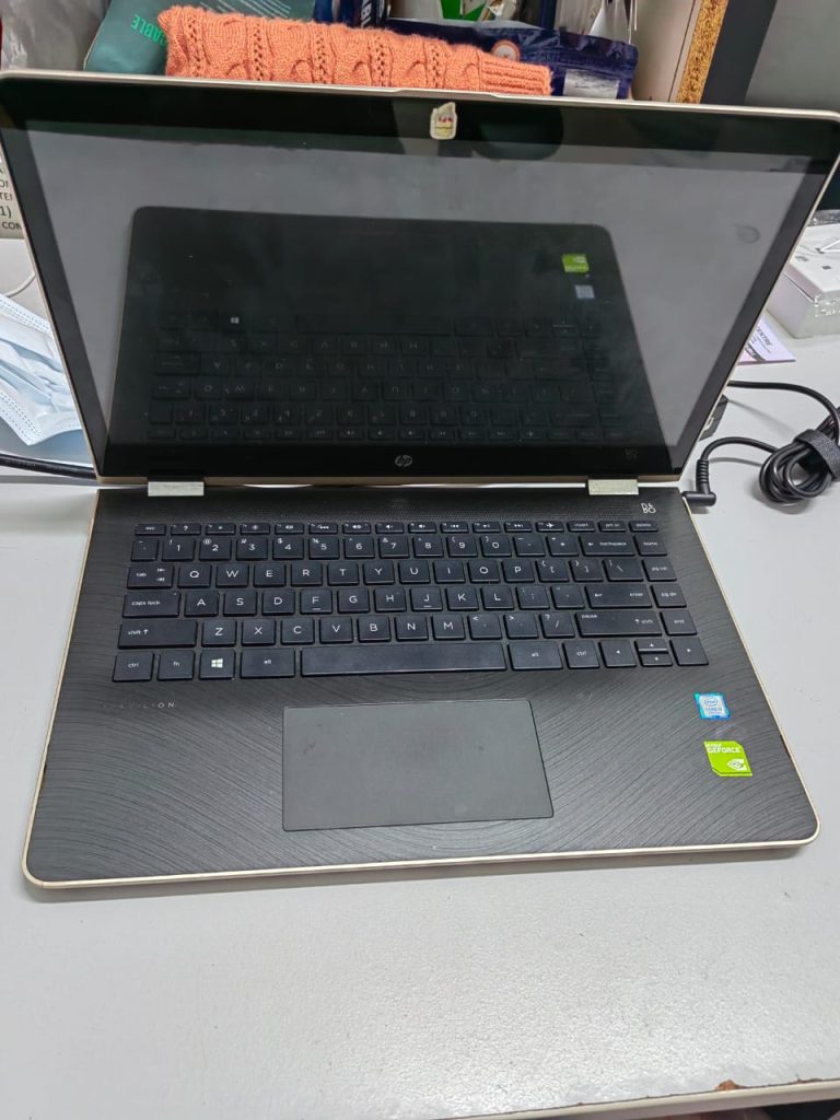 LAPTOP HAS NO POWER