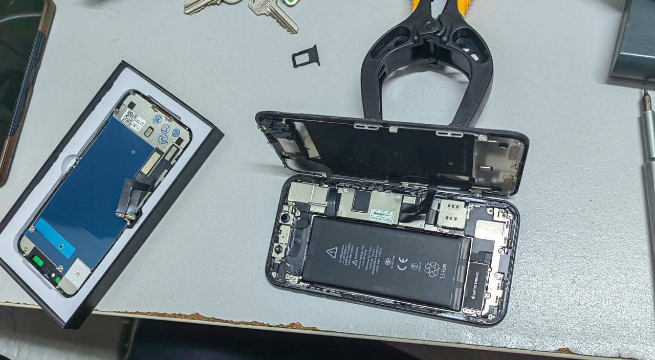 IPHONE 11 SCREEN REPLACEMENT