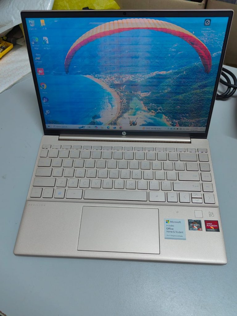 HP 13-BE0048AU SCREEN FLICKERING