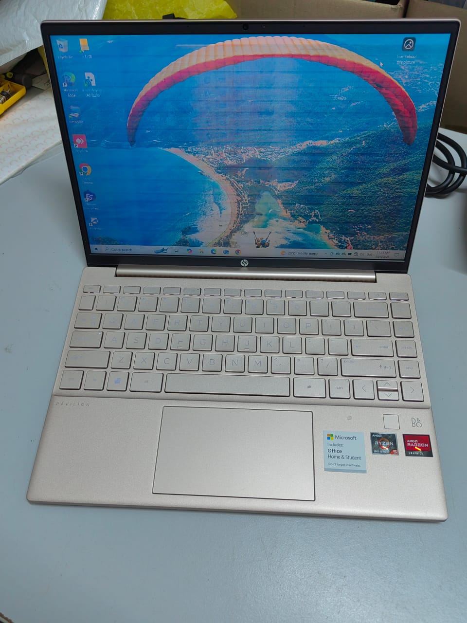 HP 13-BE0048AU SCREEN FLICKERING