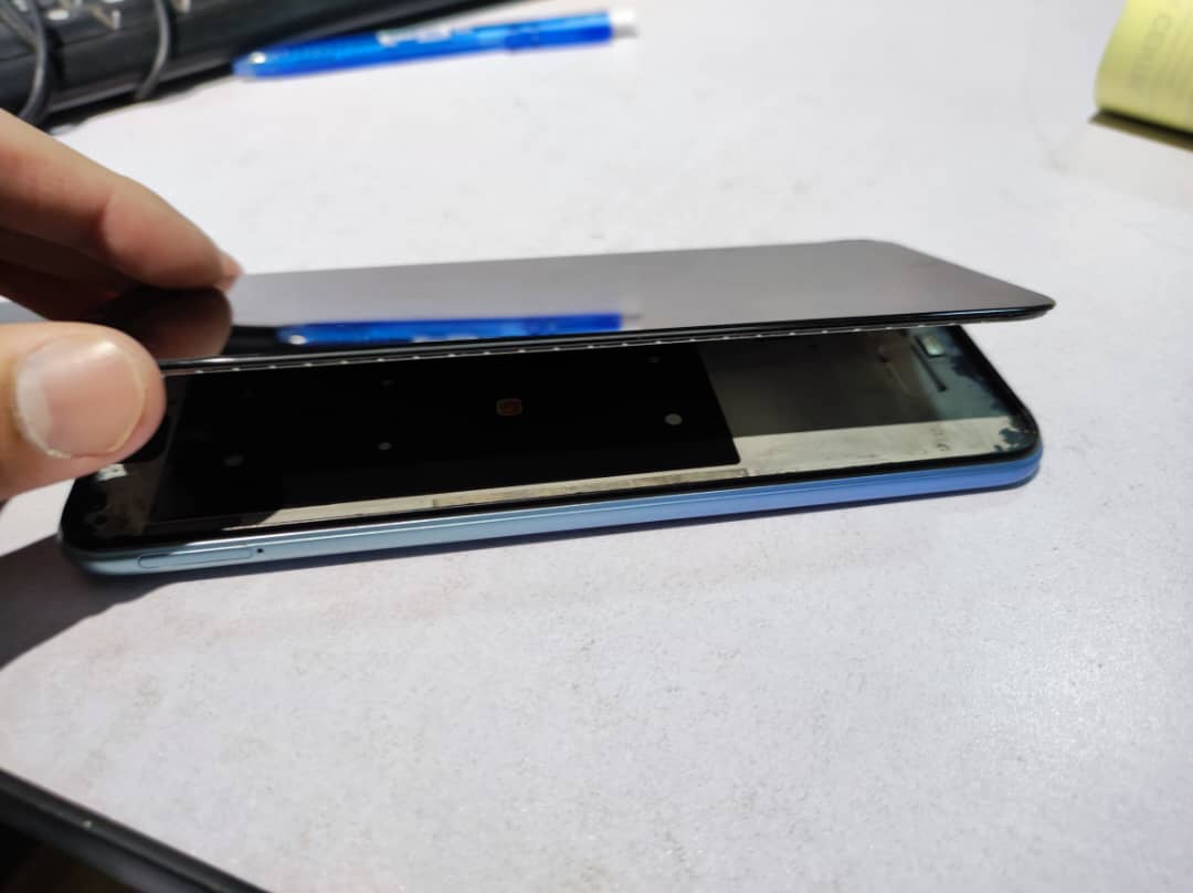 VIVO V20 SCREEN DROP