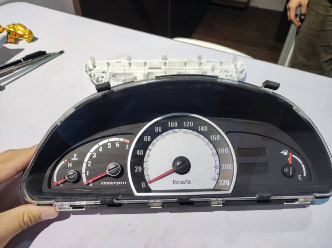 CAR DASHBOARD ISSUE