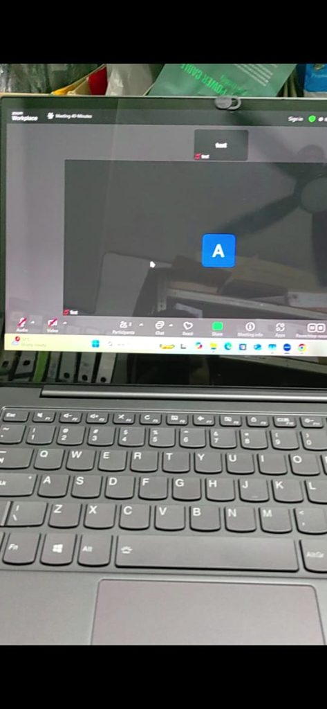 HP LAPTOP ZOOM AUTO-DISCONNECTS/ZOOM ISSUE