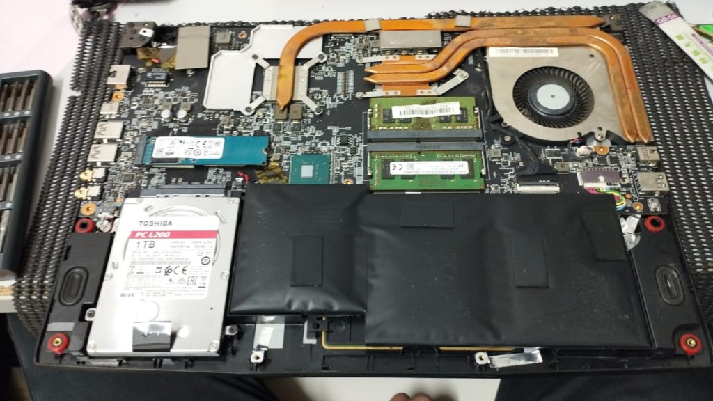 CHECK MSI LAPTOP BATTERY