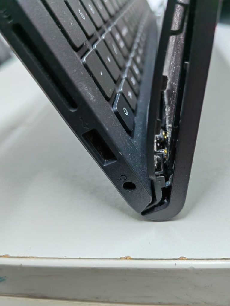 DELL INSPIRON 15 BROKEN HINGE