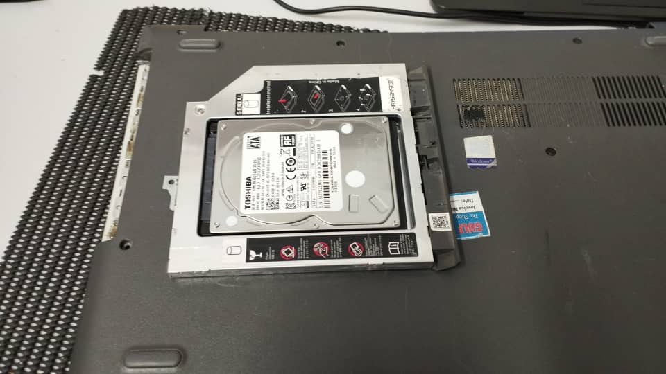 INSTALL LAPTOP HDD