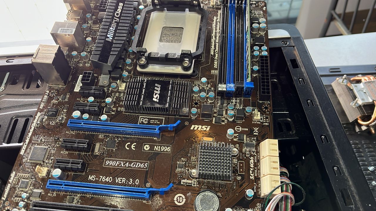 TESTING MOTHERBOARD