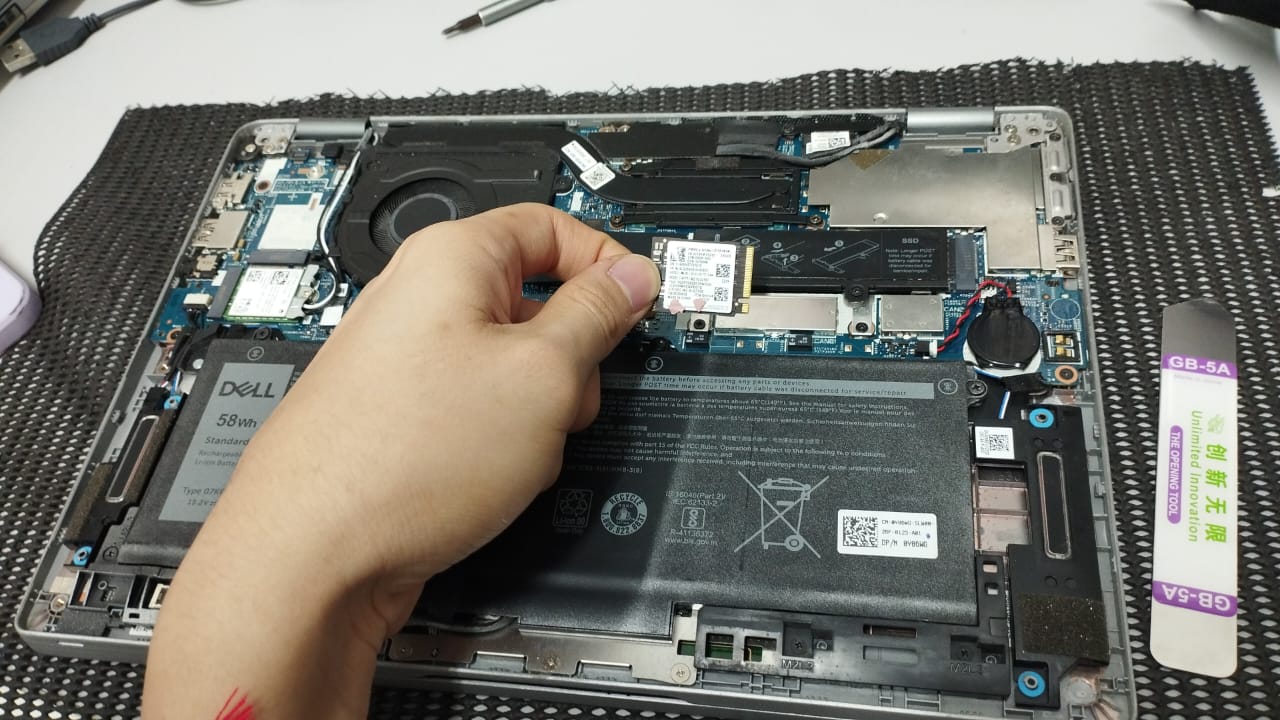 DELL LAPTOP DISK REPLACEMENT
