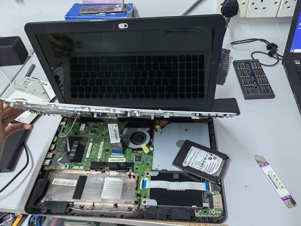 Asus X554L Replace Disk
